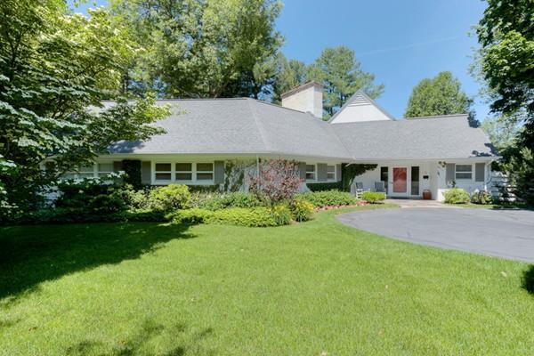 11 Westwood Drive - Photo 1