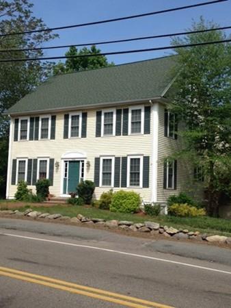 536 Middle St - Photo 1