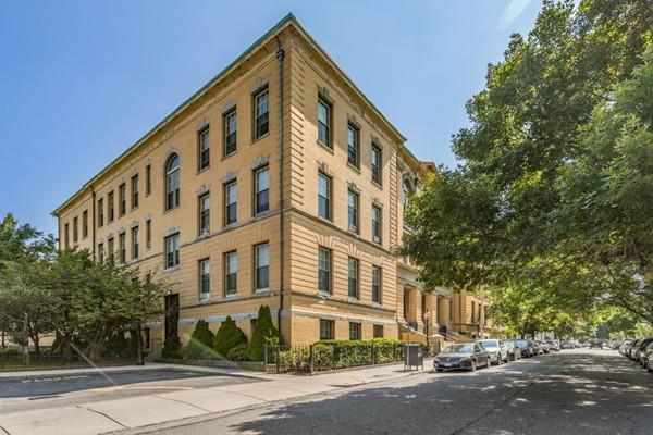 350 W 4th St - Photo 1