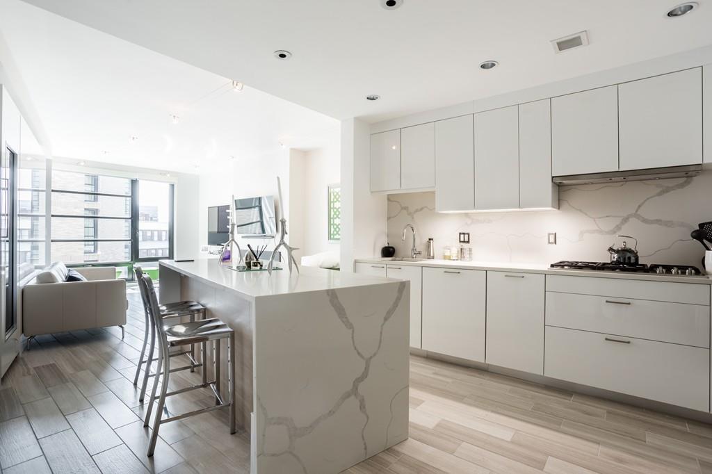 580 Washington St - Photo 1