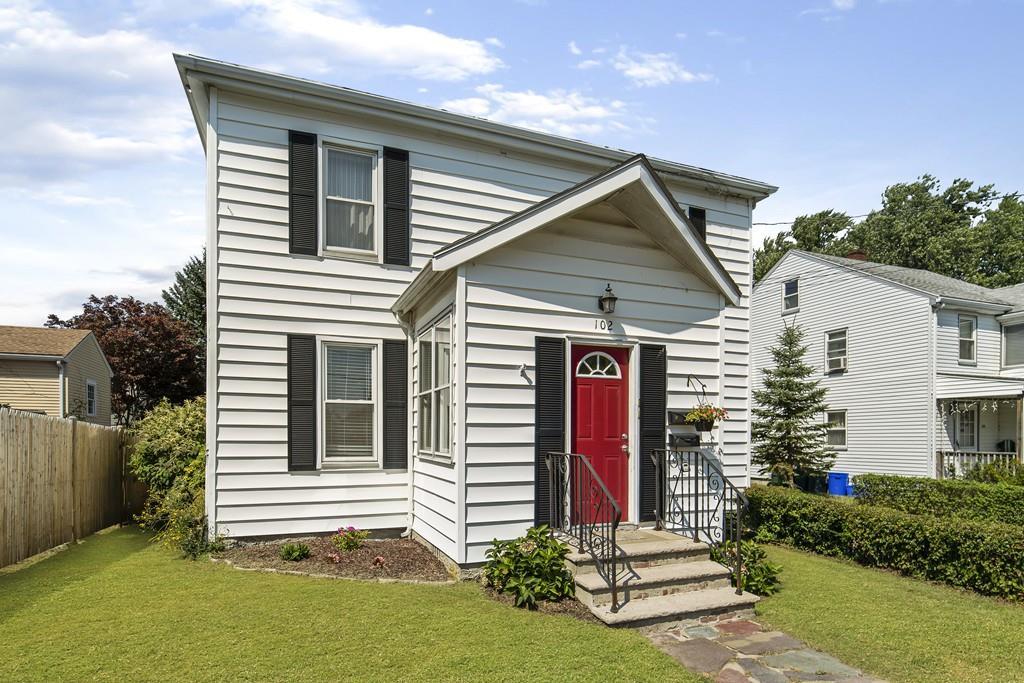 102 Sachem St - Photo 1
