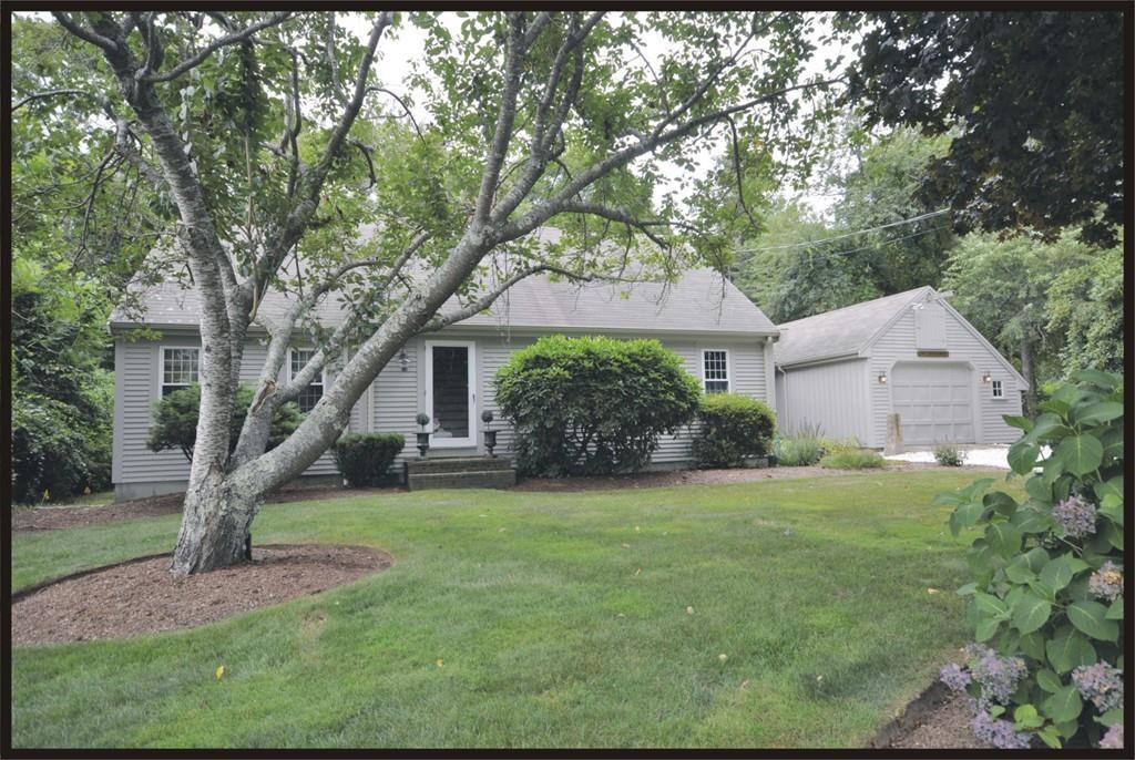 22 Sachem Dr - Photo 1