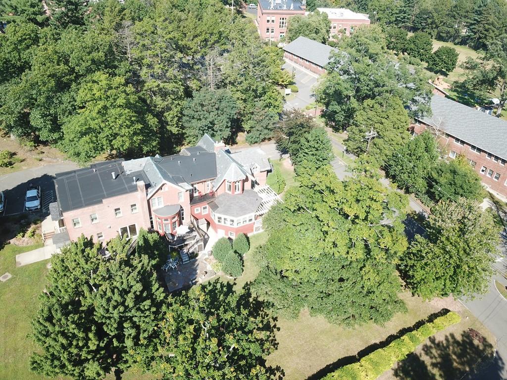 32 Round Hill Rd - Photo 1