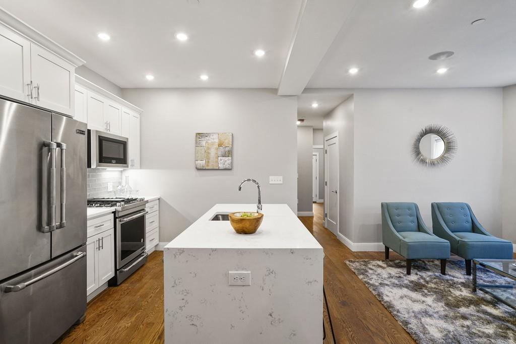 33 Condor Street - Photo 1