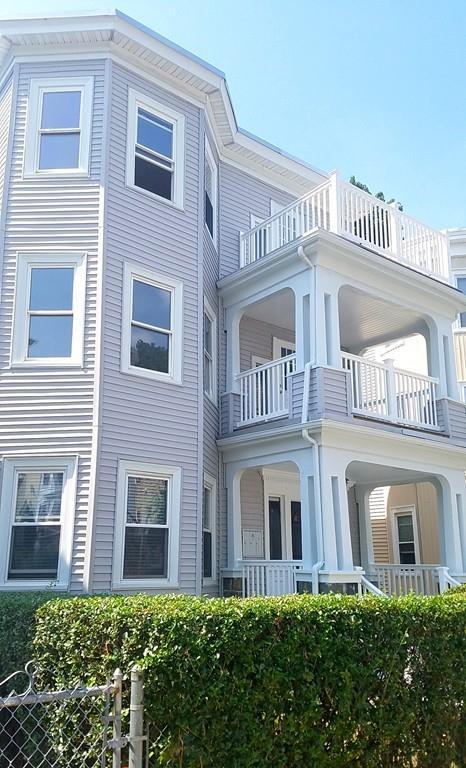 108 Draper St - Photo 1