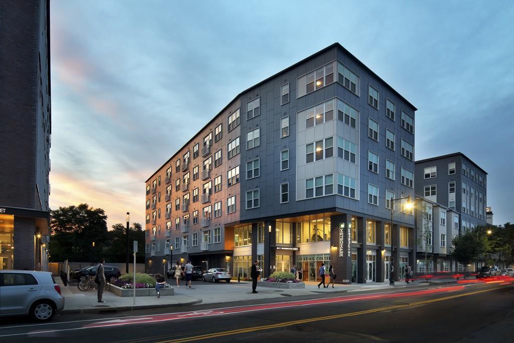 3611 Washington - Photo 1