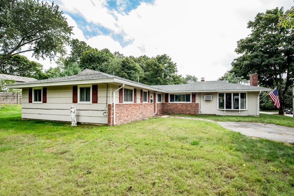 11 Pontiac Rd - Photo 1