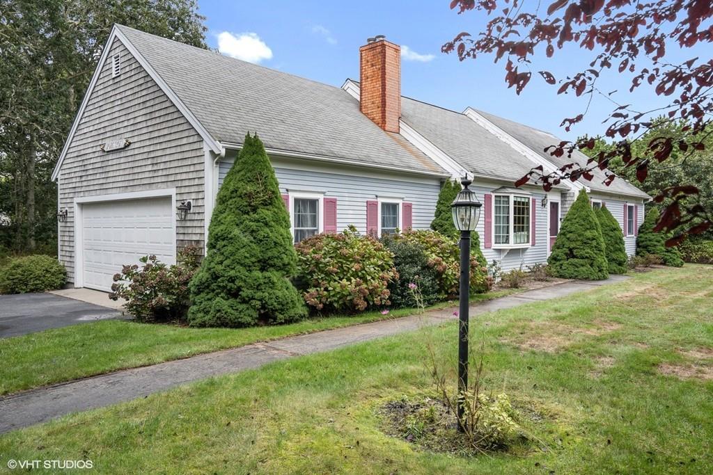 4 Teaberry Avenue - Photo 1
