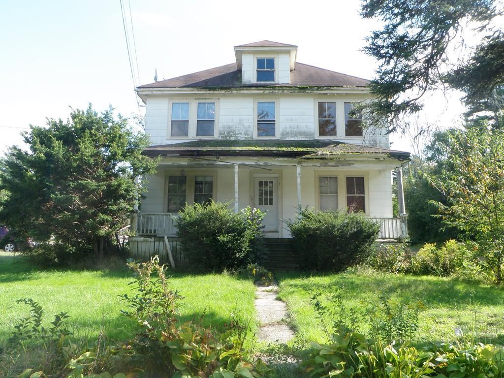 76 East Washington - Photo 1