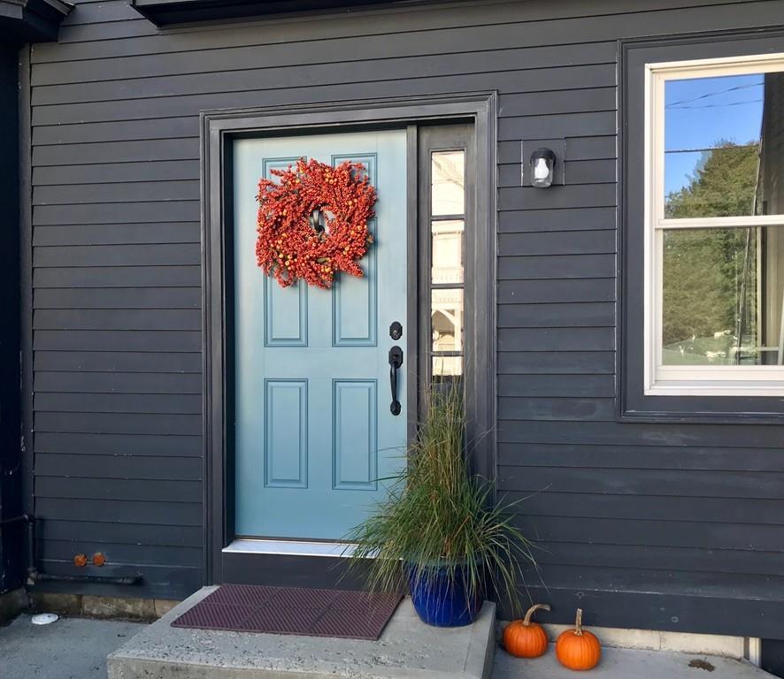 37 Topsfield Road - Photo 1