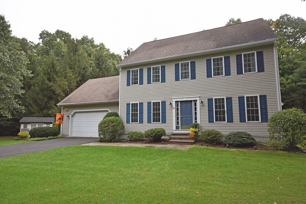 41 Country Lane - Photo 1