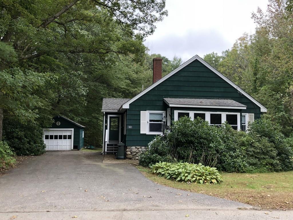 351 Rawson - Photo 1