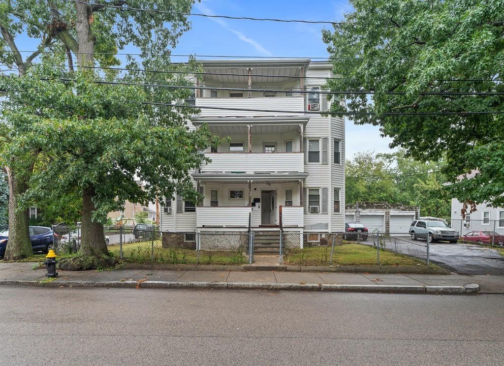 196 Wood Ave - Photo 1