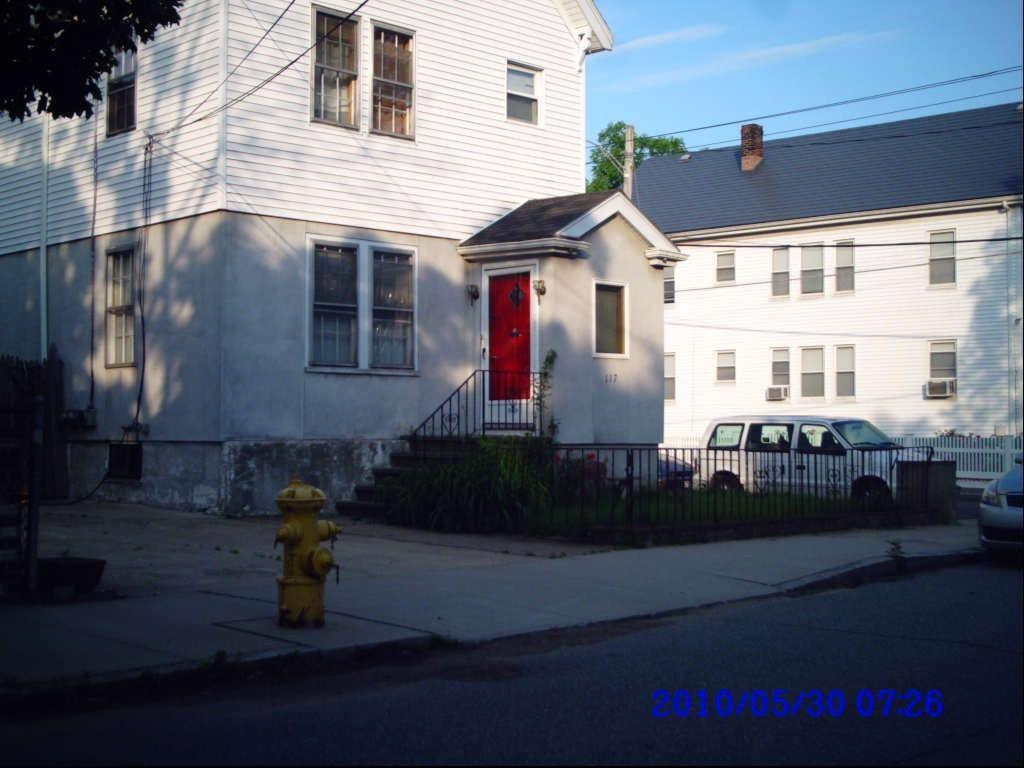 117 Auburn St - Photo 1