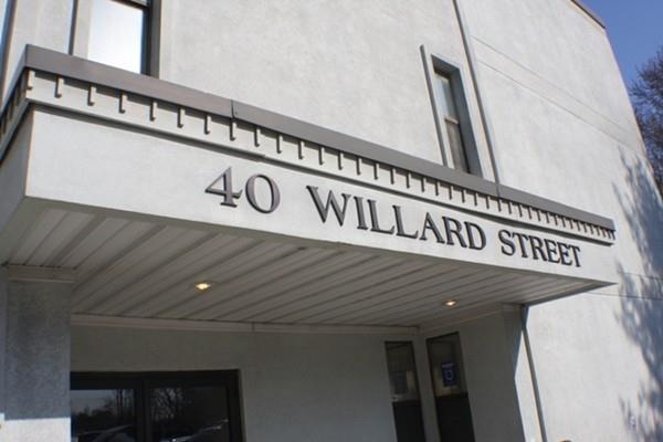 40 Willard Street - Photo 1