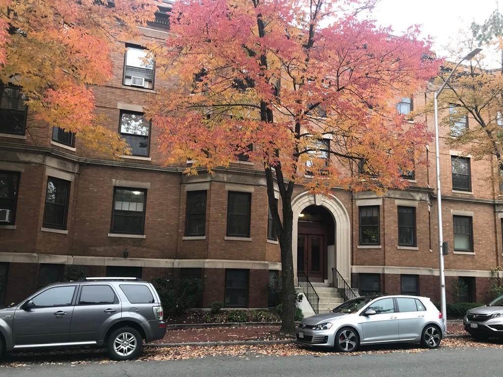 27 Linnaean St - Photo 1