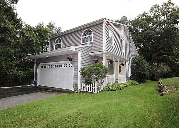 144 Commonwealth Ave. - Photo 1
