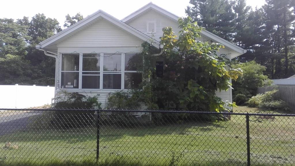 39 Davenport - Photo 1