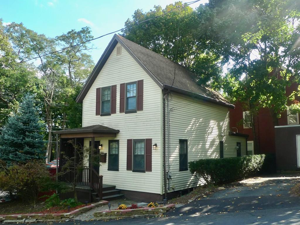 22 Highland St - Photo 1