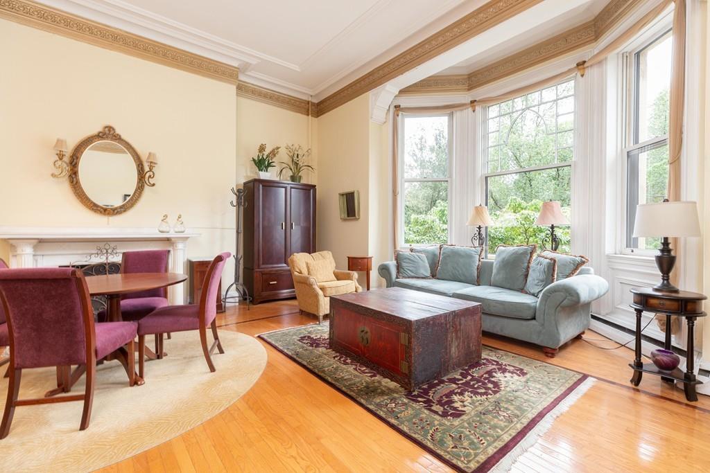 64 Commonwealth Avenue - Photo 1
