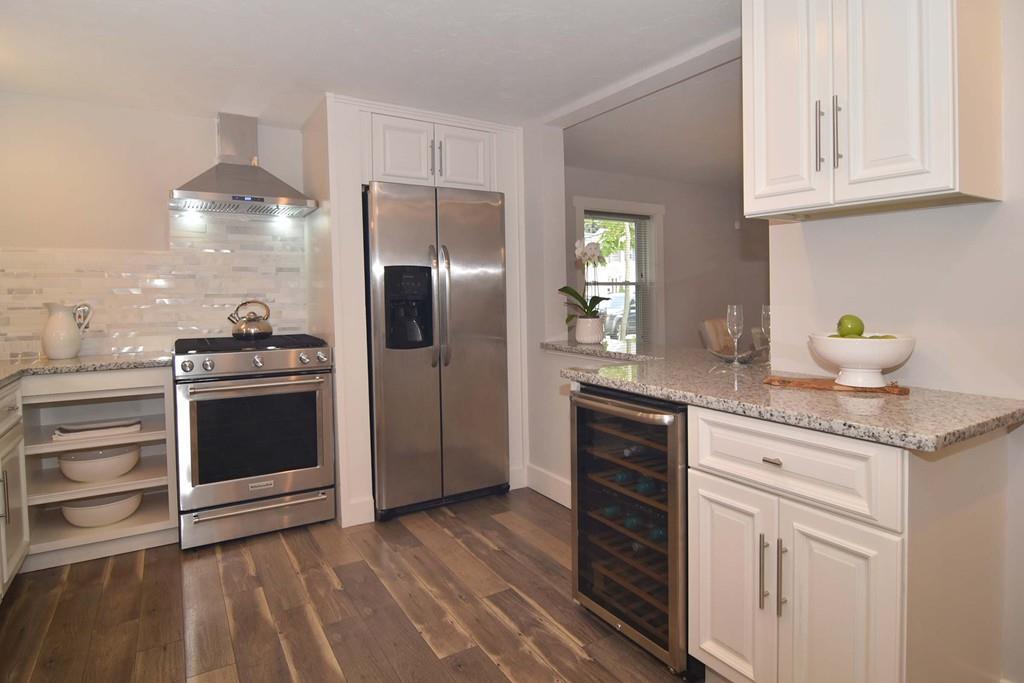 31 Boulevard Ave - Photo 1