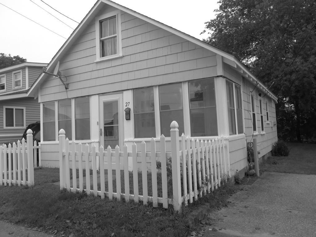 27 Hillside Ave - Photo 1