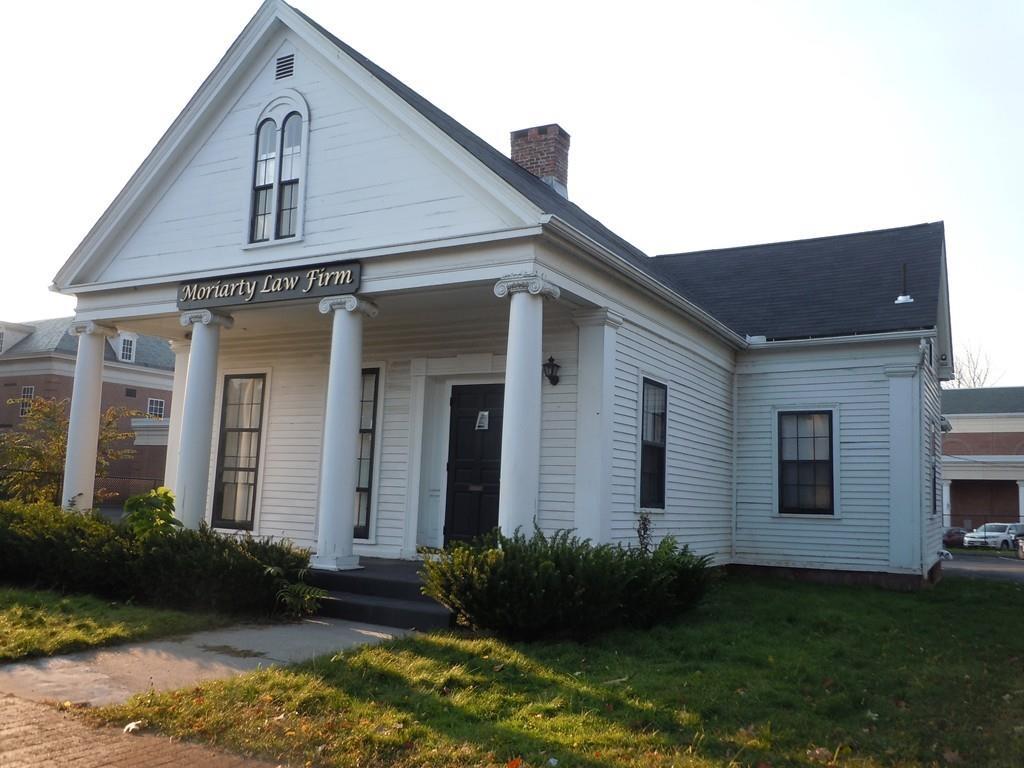 34 Mulberry St - Photo 1