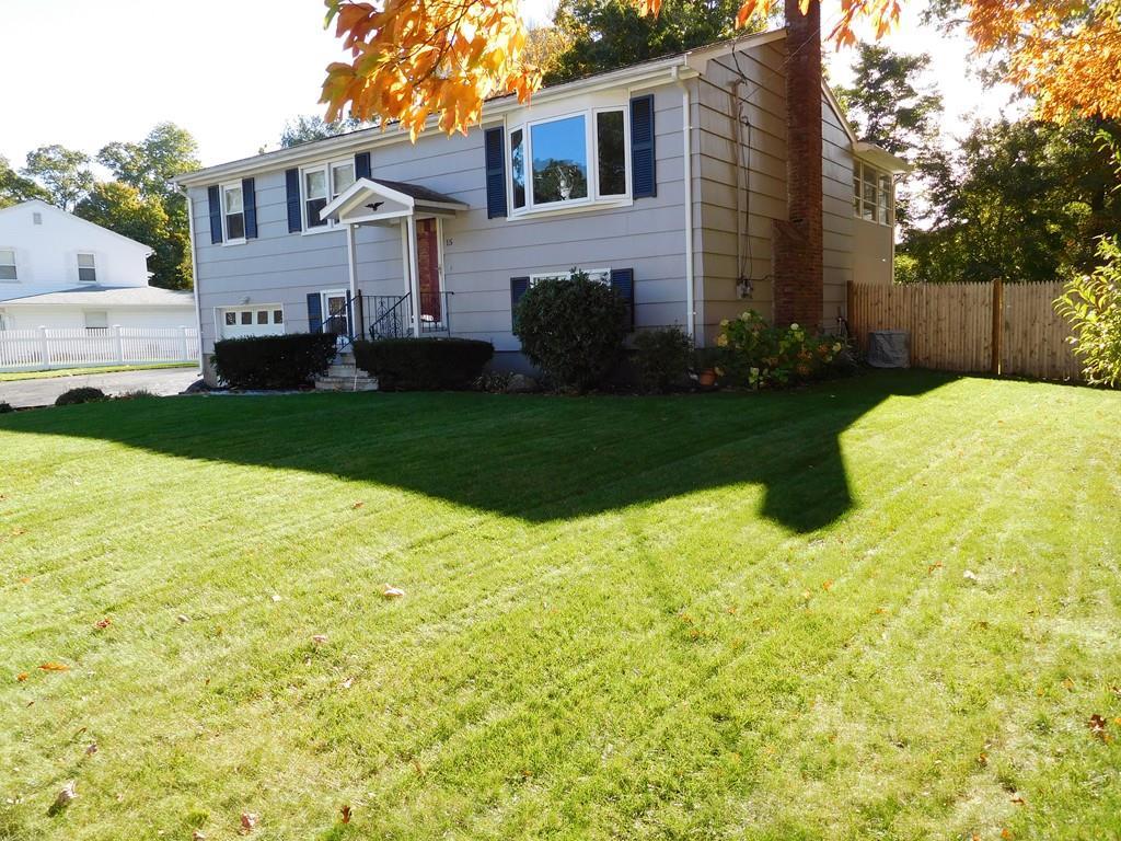 15 Theresa Rd - Photo 1