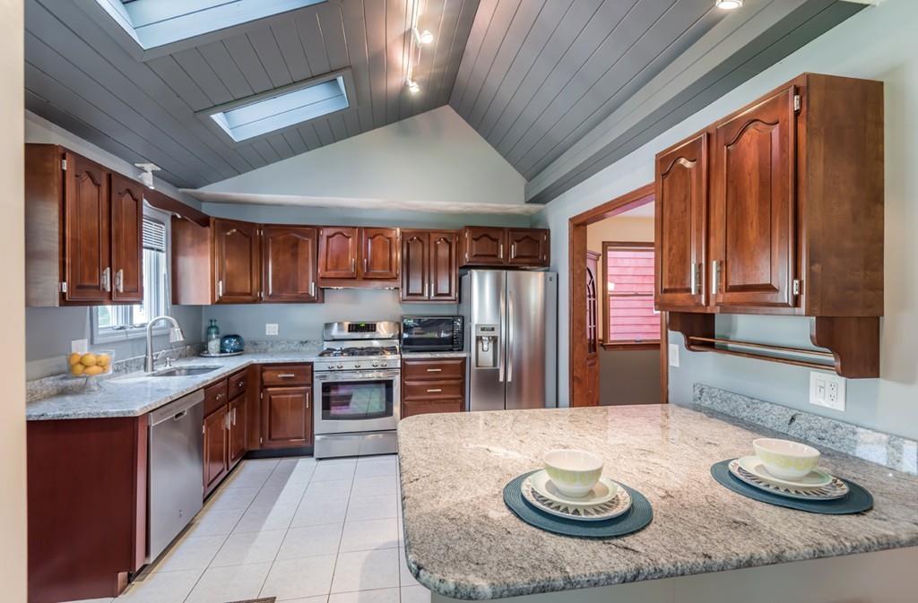 125 Adams St - Photo 1