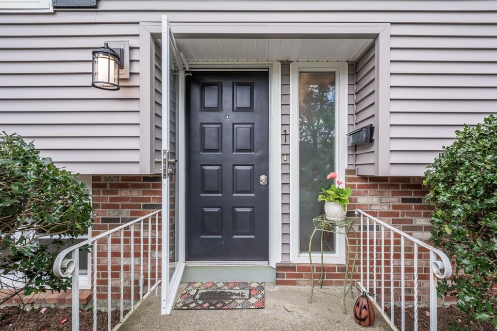 1 Birch Ln - Photo 1