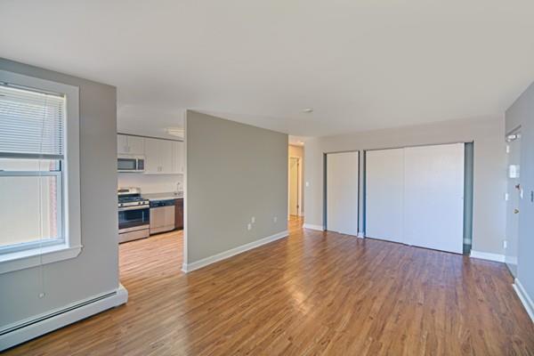 9 Bronsdon St. - Photo 1