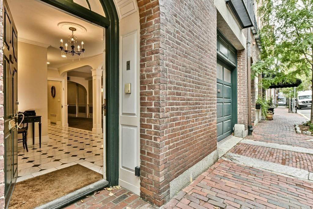 77 Chestnut St - Photo 1