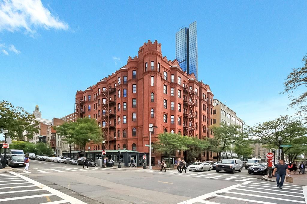 271 Dartmouth Street - Photo 1
