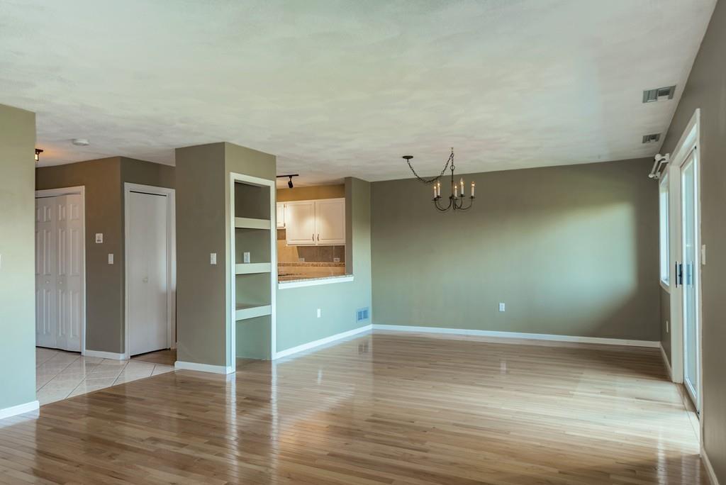 400 Colonial Drive - Photo 1
