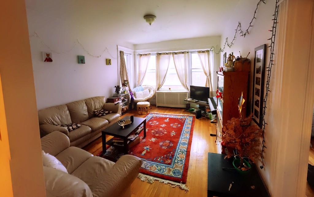 211 Saint Paul St - Photo 1