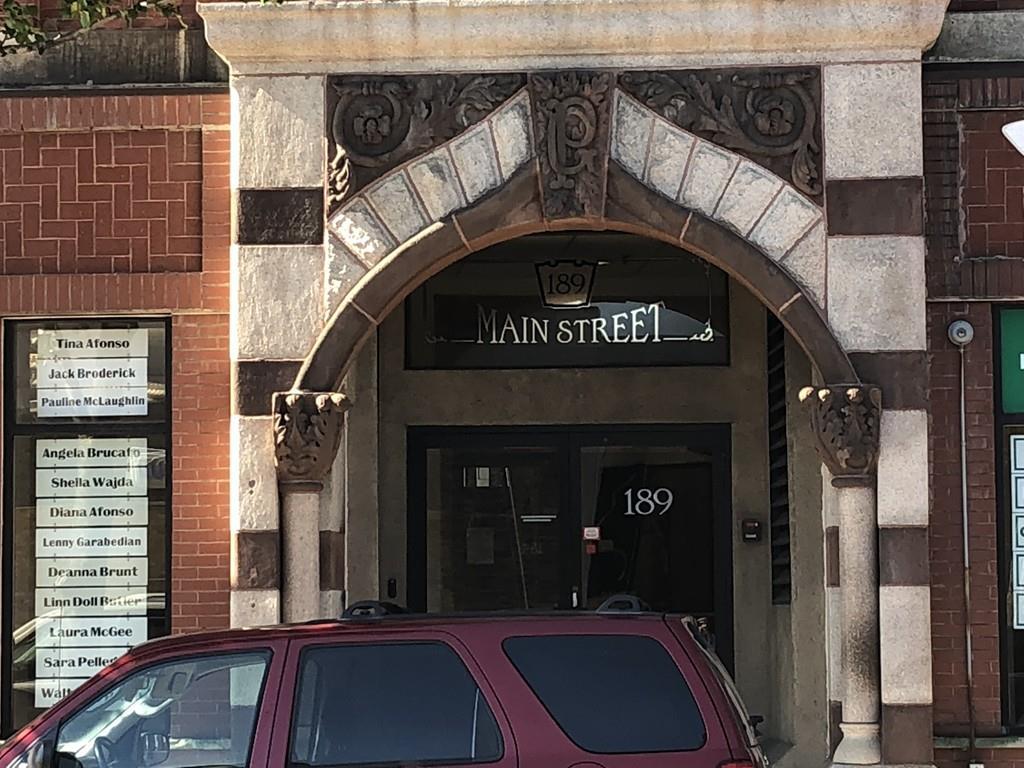 189 Main St - Photo 1