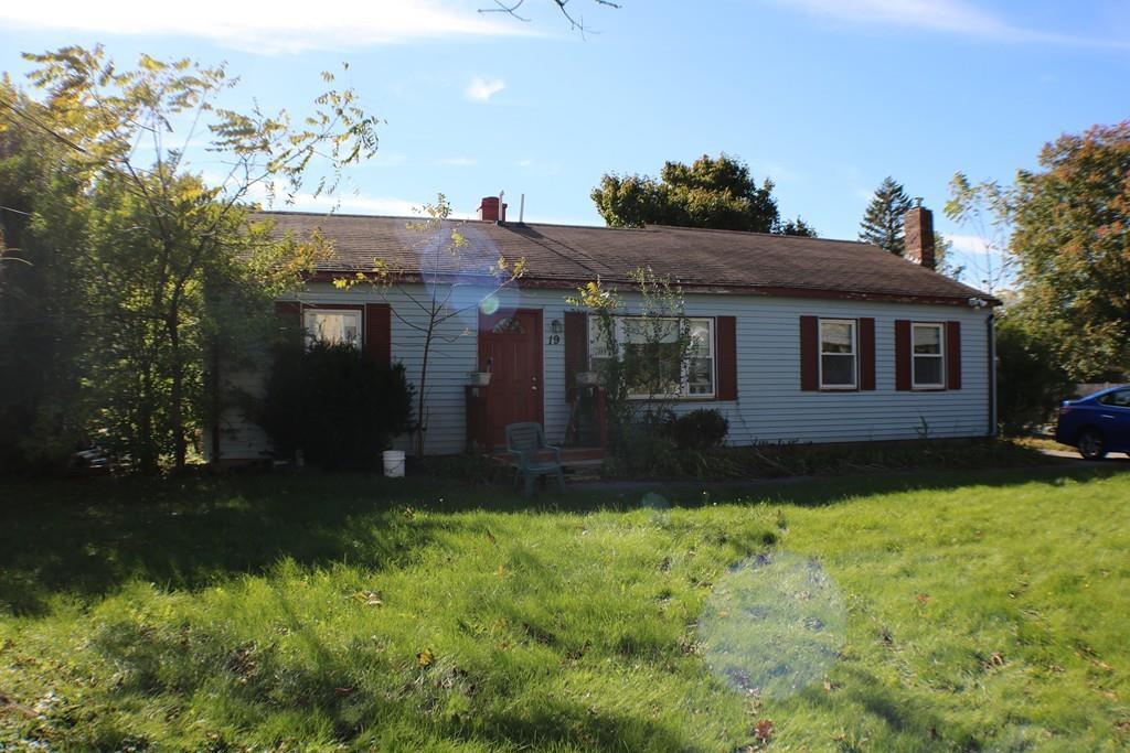 19 Forest Ave - Photo 1
