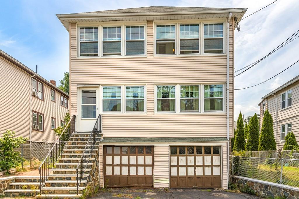 412 Baker Street - Photo 1