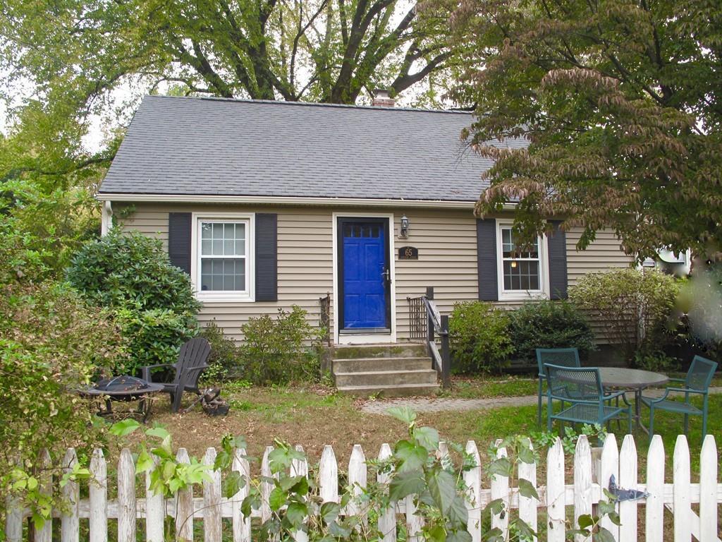 65 Sherman Ave - Photo 1