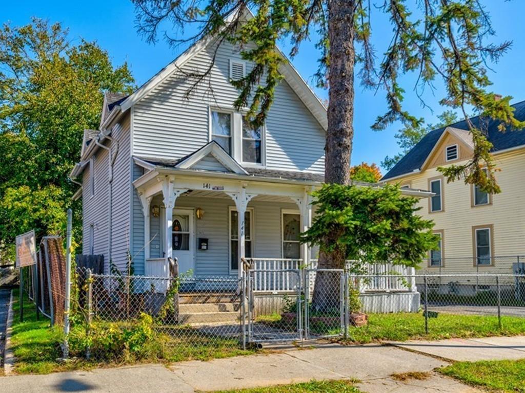 141 Sherman St - Photo 1