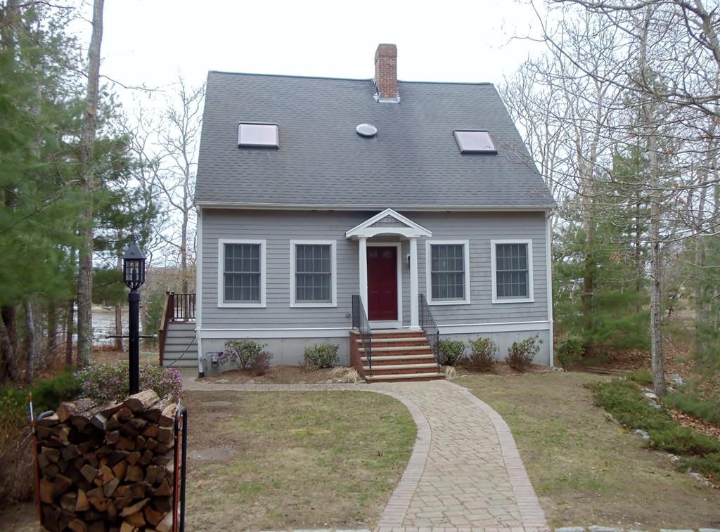 13 East Edgewater Dr - Photo 1