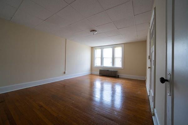 71 School St - Photo 1
