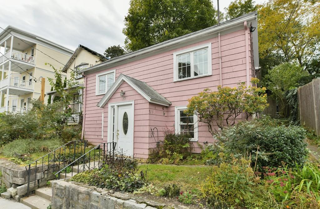 77 Jamaica St. - Photo 1