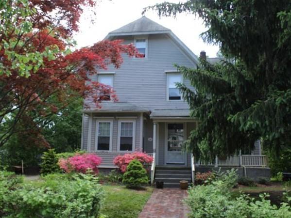 82 Central St - Photo 1