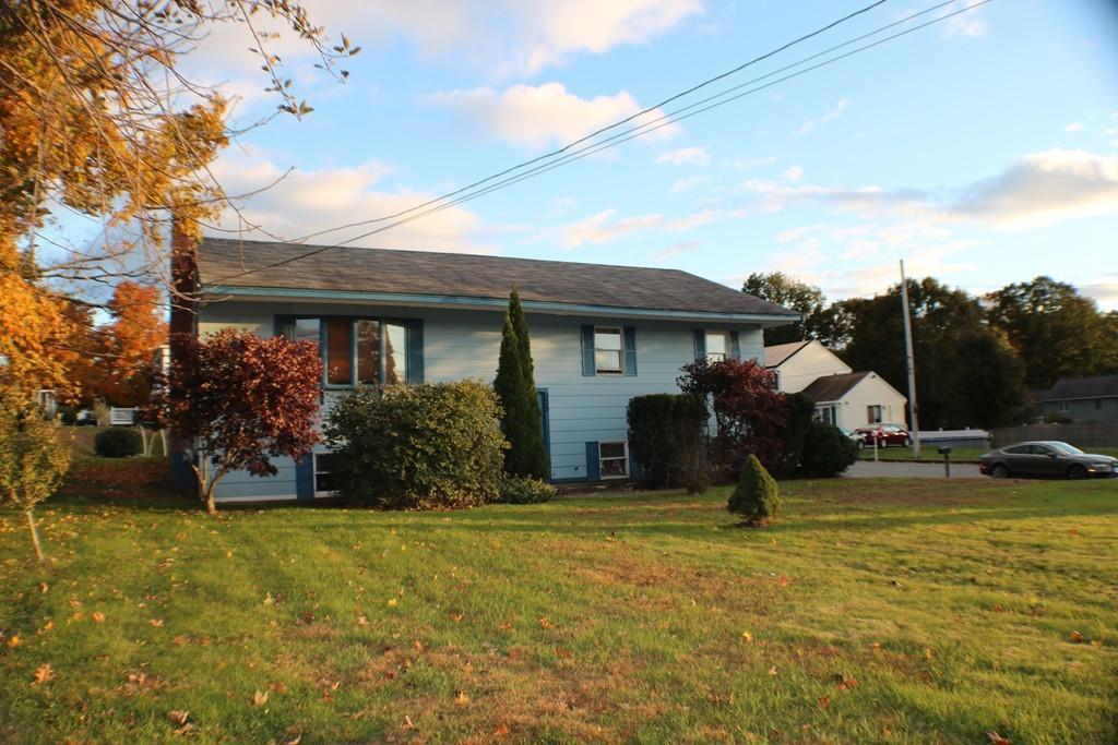 339 Howe St - Photo 1