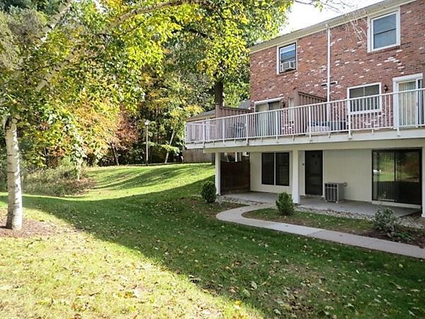 90 Yorktown Dr - Photo 1