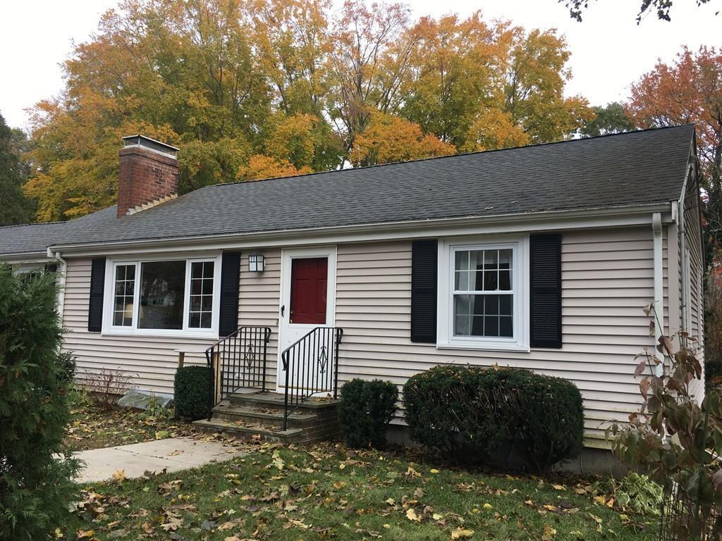 34 Sutcliffe Ave - Photo 1