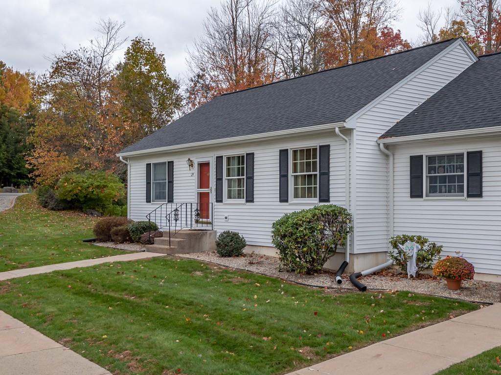 24 Rosewood Ln - Photo 1