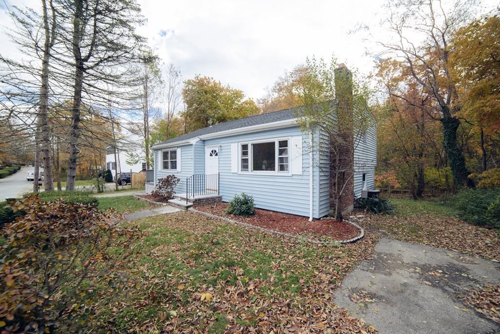 21 Woodlawn Rd - Photo 1