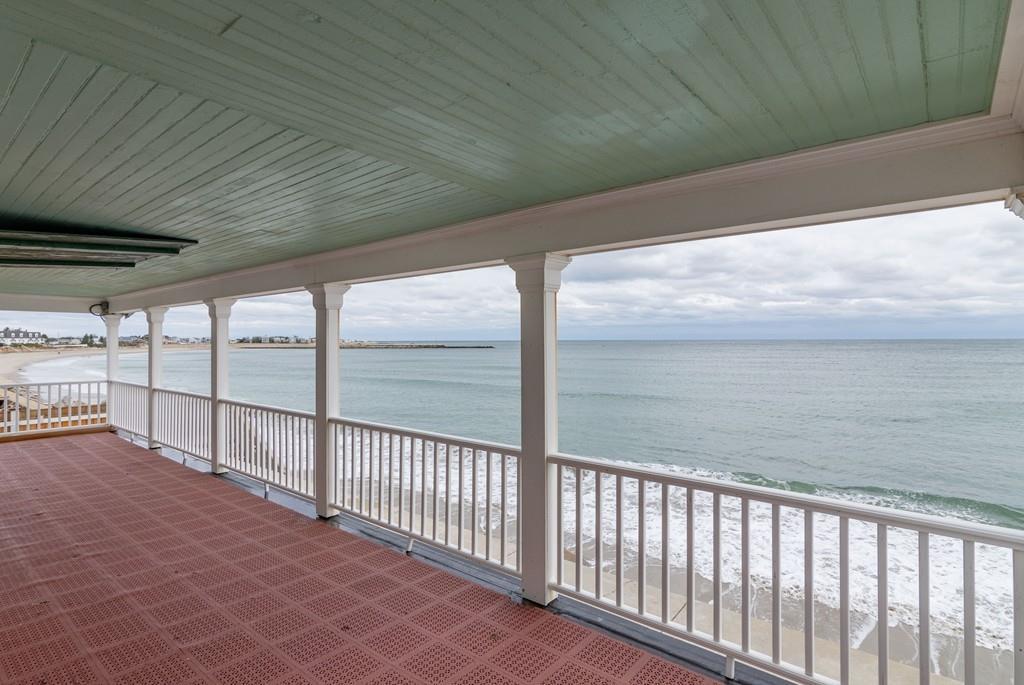 64 Bay Ave - Photo 1